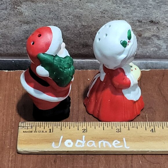 Vintage Santa Claus & Mrs Claus Ceramic Salt & Pepper Shaker Set - Picture 9 of 9